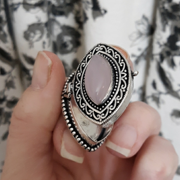 New Oversized Pink Chalcedony 925 Silver Poison Ring. - Picture 5 of 8